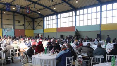 Πρωτοχρονιάτικο γεύμα αλληλεγγύης στο Κλειστό Γυμναστήριο του Ρουφ